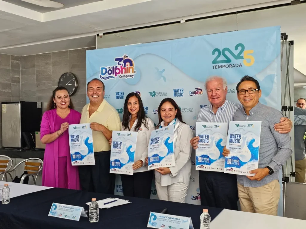 The Dolphin Company y la Orquesta Sinfónica de Cancún presentan «Water Music»